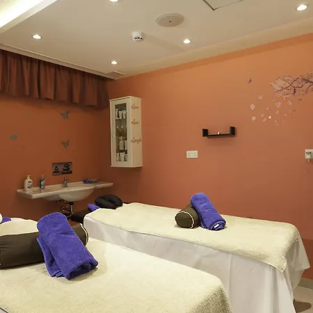 Готель Gaia Sun N Blue 4*